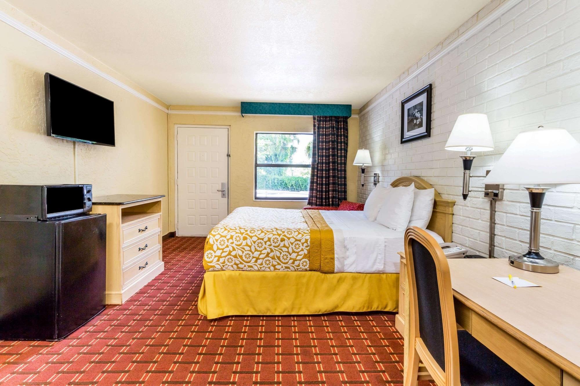 Quality Inn & Suites Altamonte Springs Orlando-North מראה חיצוני תמונה