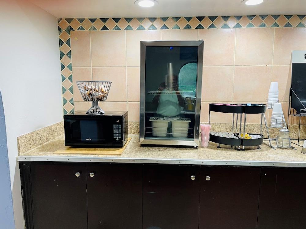 Quality Inn & Suites Altamonte Springs Orlando-North מראה חיצוני תמונה