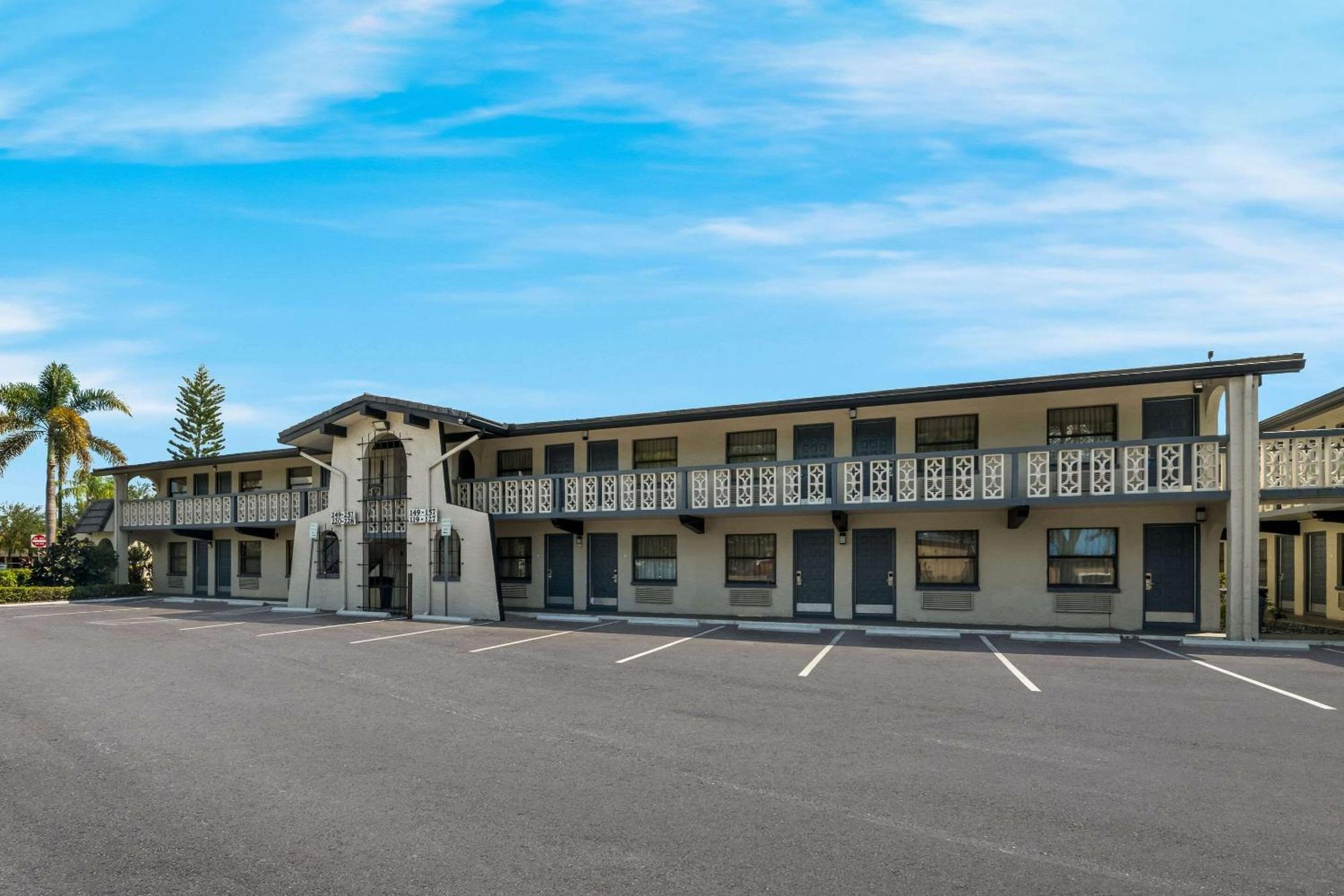 Quality Inn & Suites Altamonte Springs Orlando-North מראה חיצוני תמונה